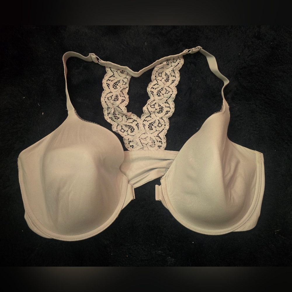 Victoria secret front close bra 40DD